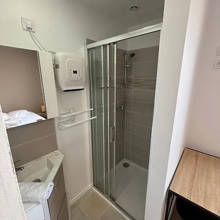 Apartman 14 Concorde Tinqueux